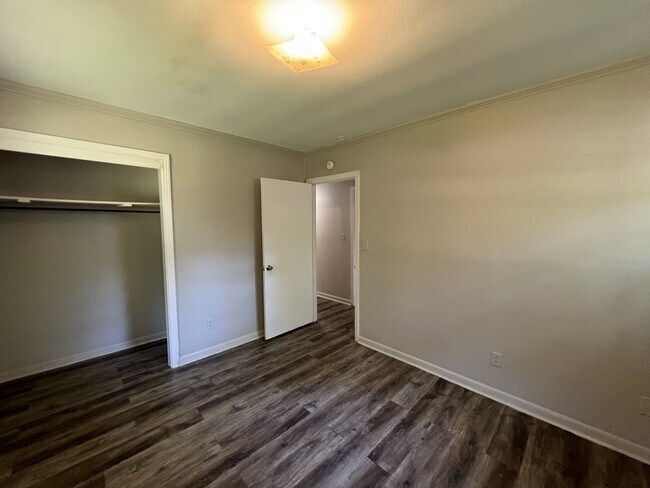 Building Photo - 3152 Bilgray Dr