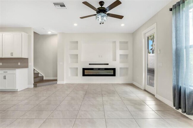 Building Photo - 4828 Chantilly Rd