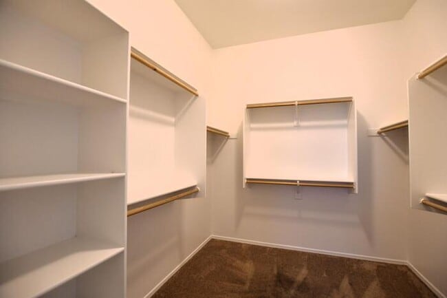 Building Photo - 1646 E Hawken Pl