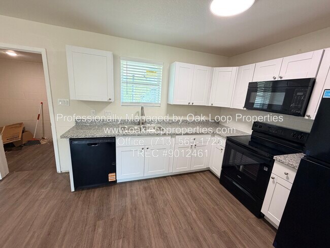 Building Photo - 2004 W Texas Ave