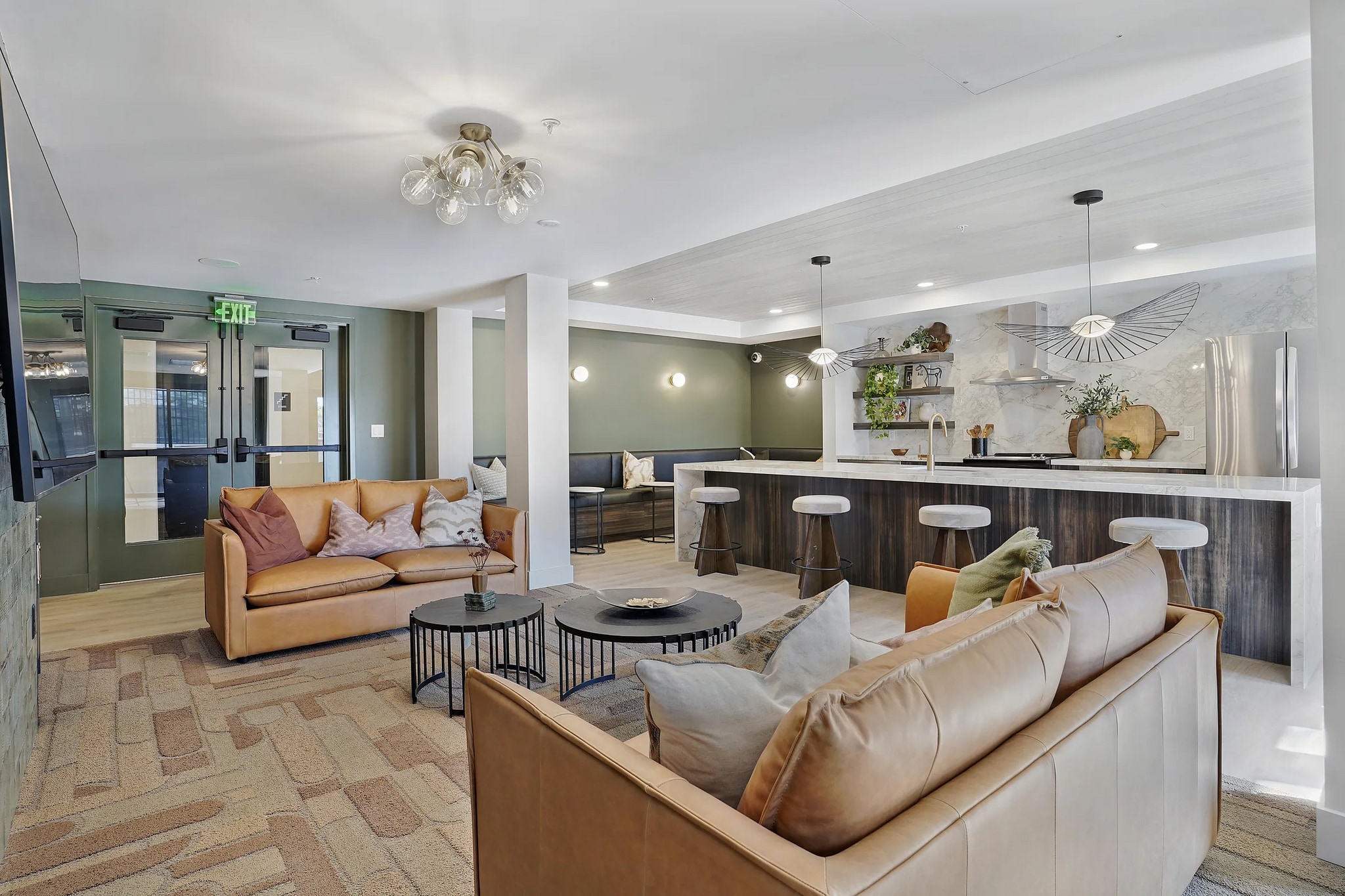 Building Photo - 340 West 700 S