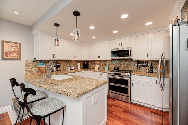 Building Photo - 1405 Goodman Ave