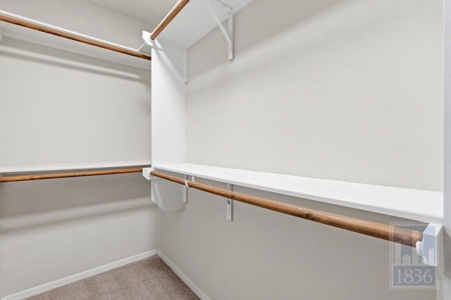 Building Photo - 7615 Europa Ave