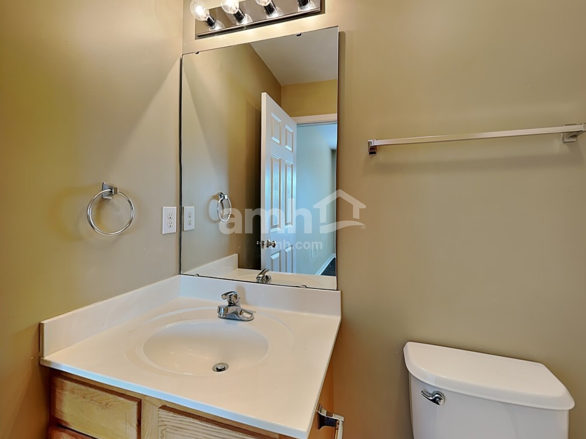 Building Photo - 71 Wolf Creek Ln