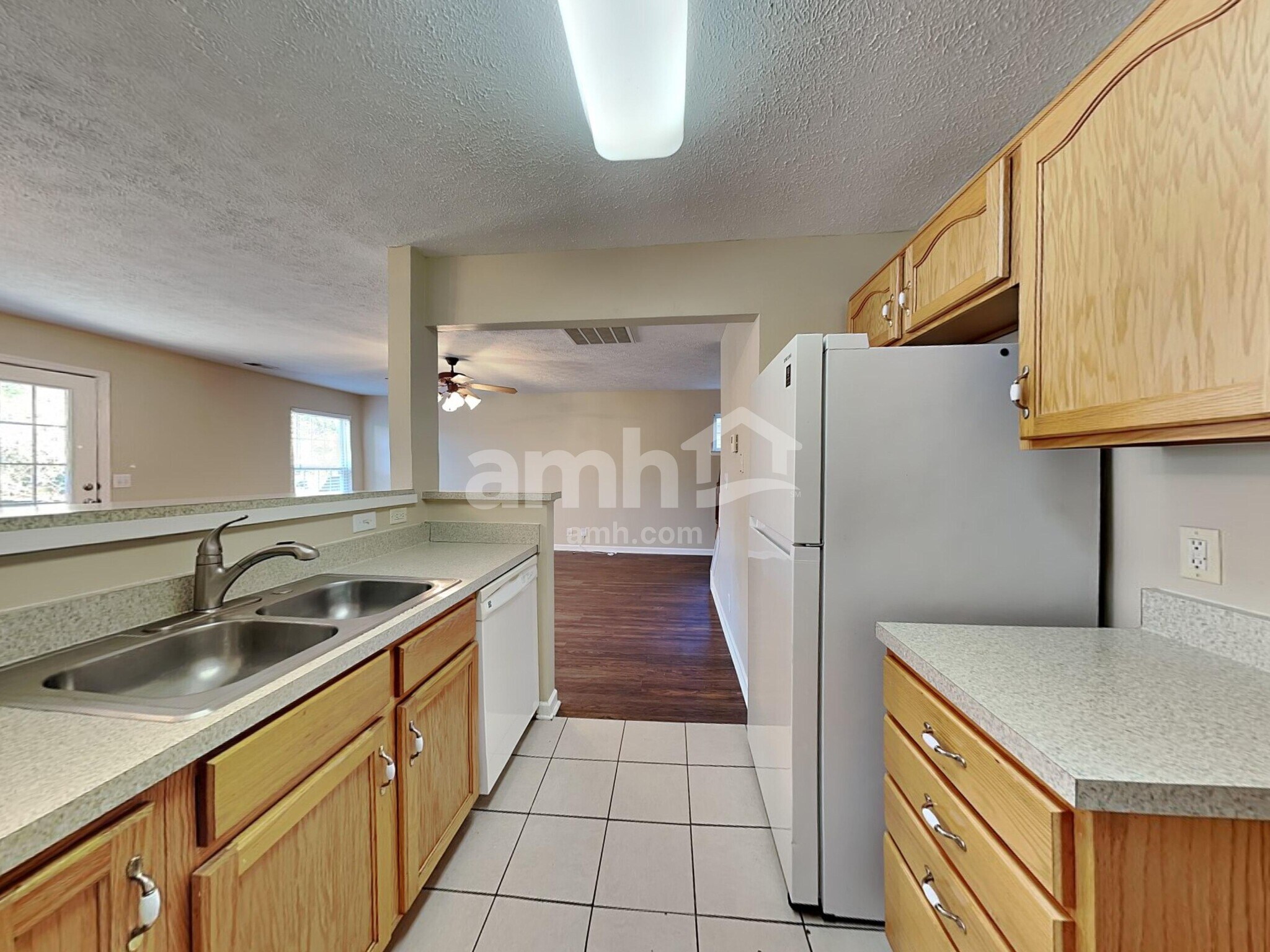 Building Photo - 2615 River Meade Way