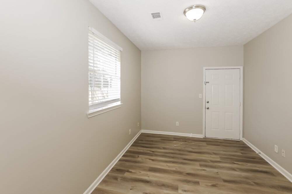 Building Photo - 505 Horseshoe Cir