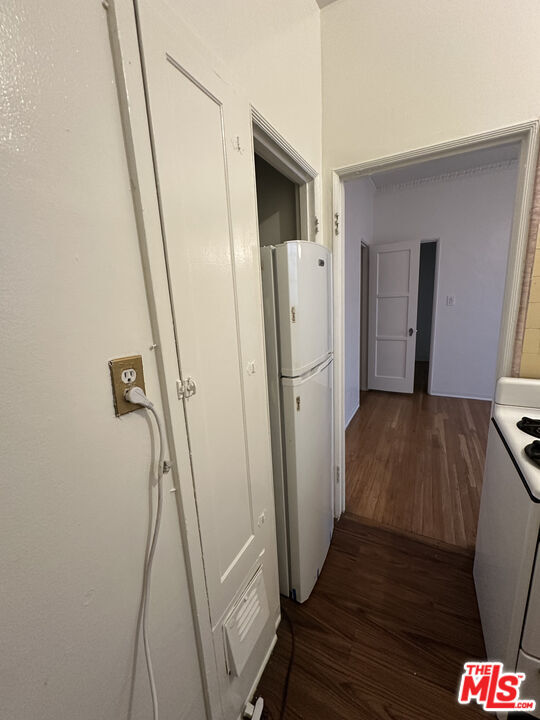 Building Photo - 5564 W 6th St