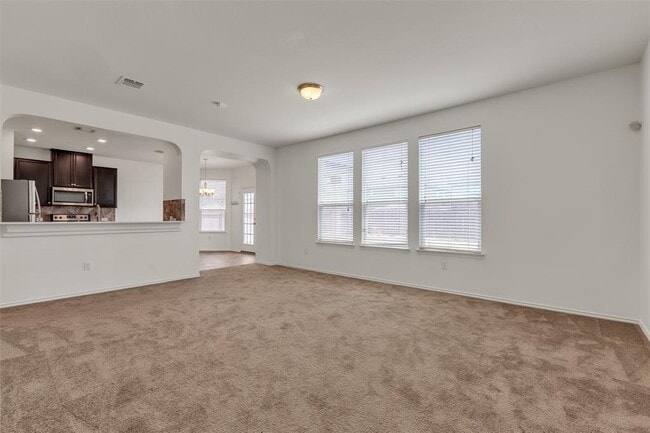 Building Photo - 6729 Horseshoe Pond Dr