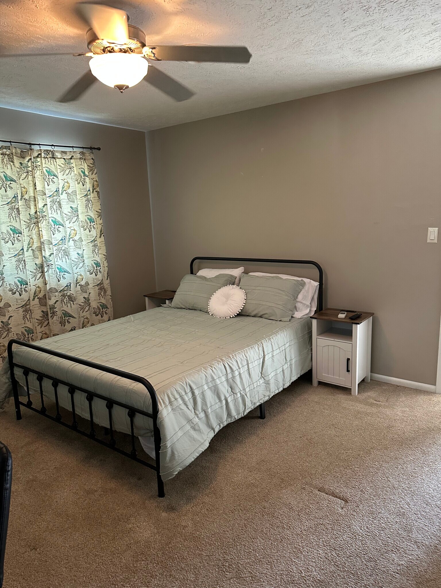 Building Photo - 1009 Ann Ave