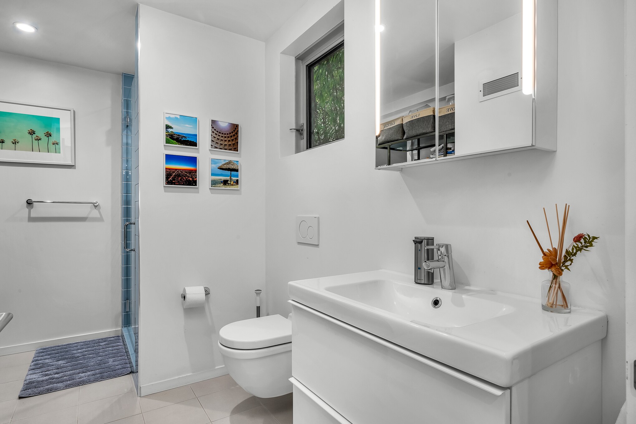 Full bathroom downstairs - 718 Marine St