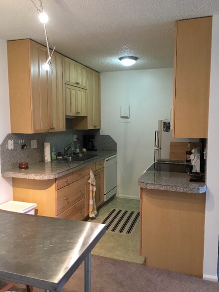 Building Photo - 3250 O'Neal Cir