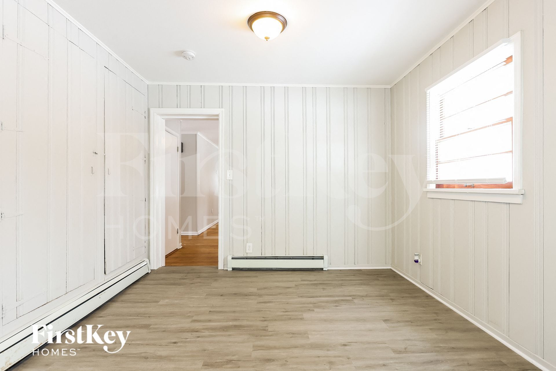 Building Photo - 2524 Golfview Dr