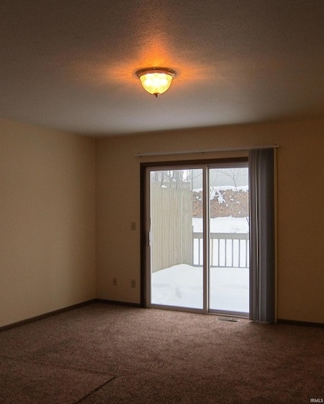 Building Photo - 1040 Forest View Dr N