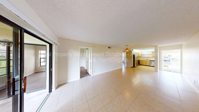 Building Photo - 321 Olivewood Pl