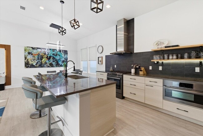 Building Photo - 2351 Lake Hall Rd