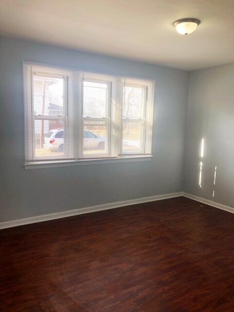 Building Photo - 3221 Brookside Pkwy S Dr