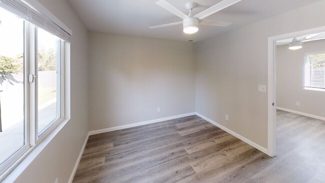 Building Photo - 5BD/2BA with Garage! (Lease out, pending s...