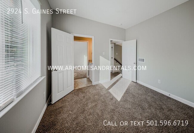Building Photo - 2924 S Gaines St