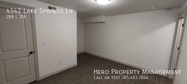 Building Photo - 4542 Lake Springs Ln