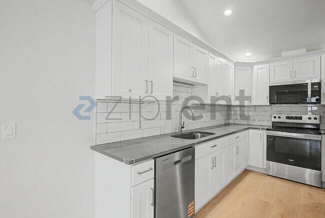 Building Photo - Unit 4329