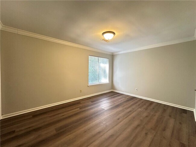Building Photo - 2496 Landington Way NW