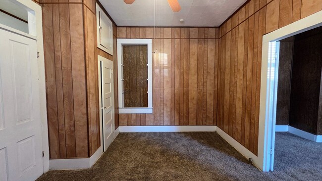 Building Photo - 803 Montana St
