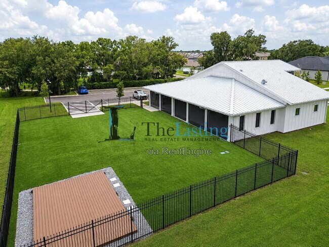 Building Photo - 13260 Palmerston Rd