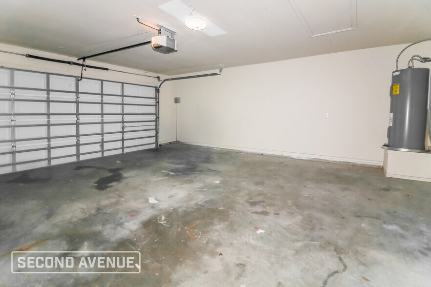 Building Photo - 7118 Citrus Valley Dr