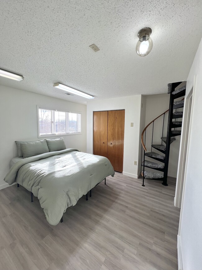 Downstairs Bedroom - 219 14th Ave S