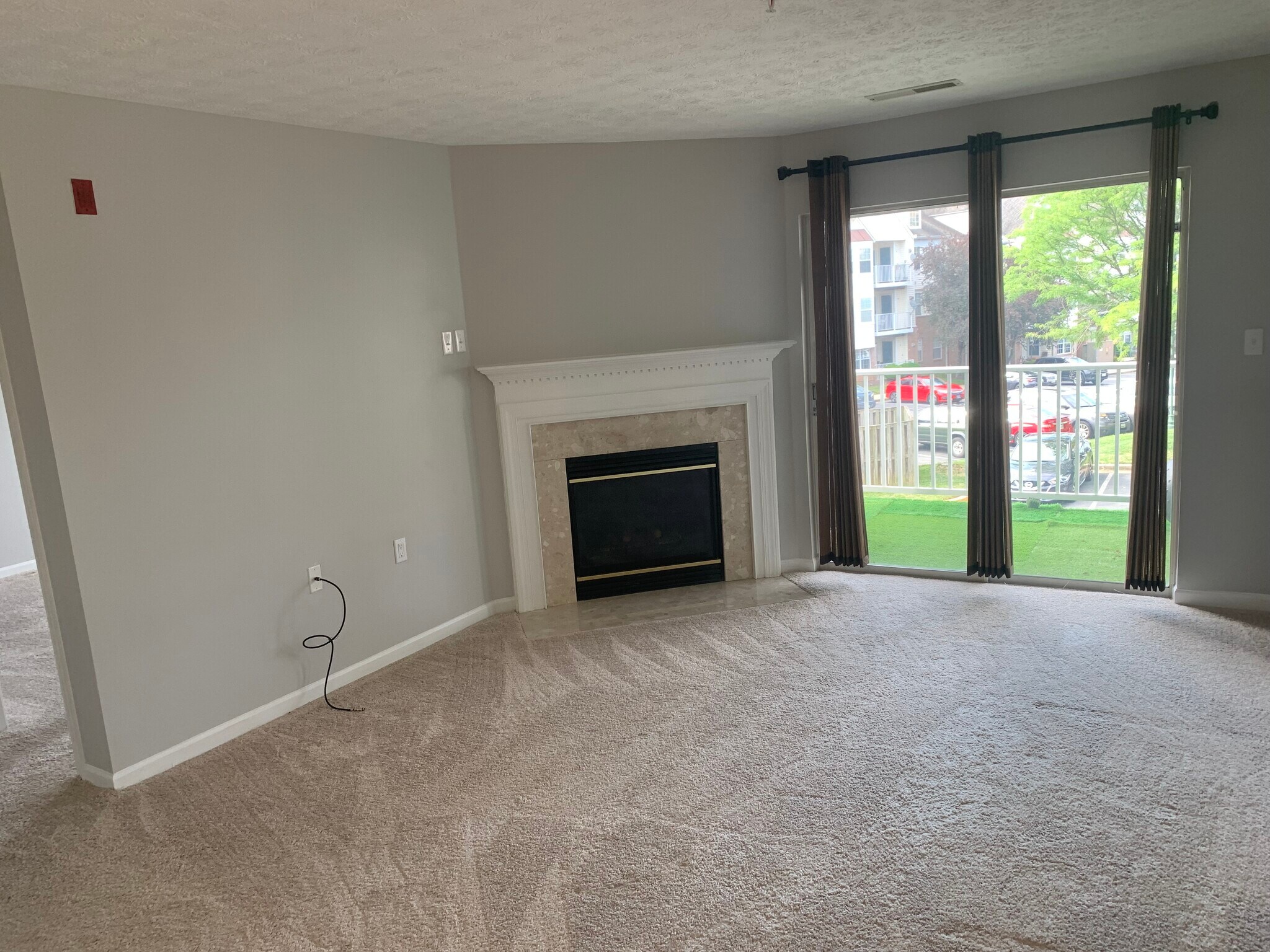 Building Photo - 8941 Town Center Cir