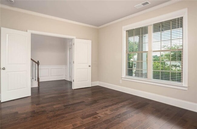 Building Photo - 2276 Caledonia Dr SE