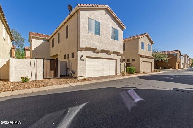 Building Photo - 3467 S Falcon Dr