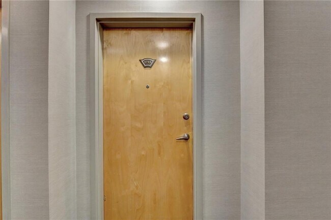 Building Photo - 3324 Peachtree Rd