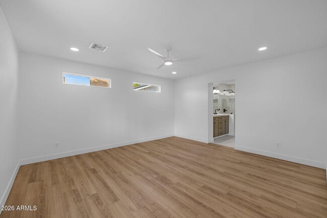 Building Photo - 7415 E Holly St