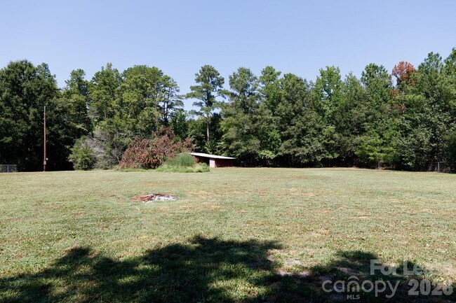Building Photo - 734 Culp Ferguson Rd