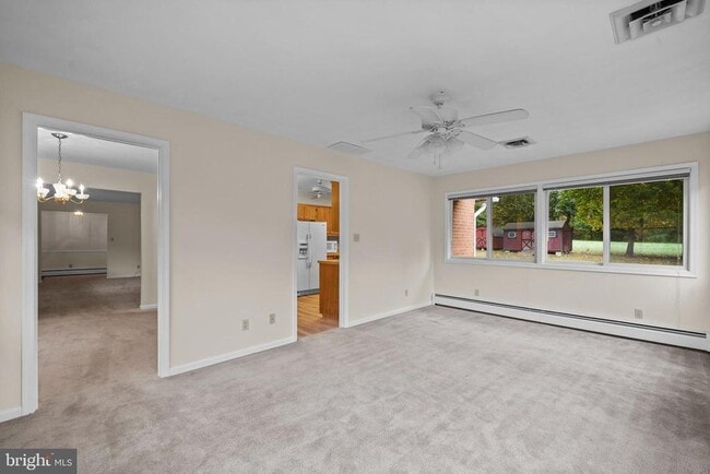 Building Photo - 21692 Potomac View Dr