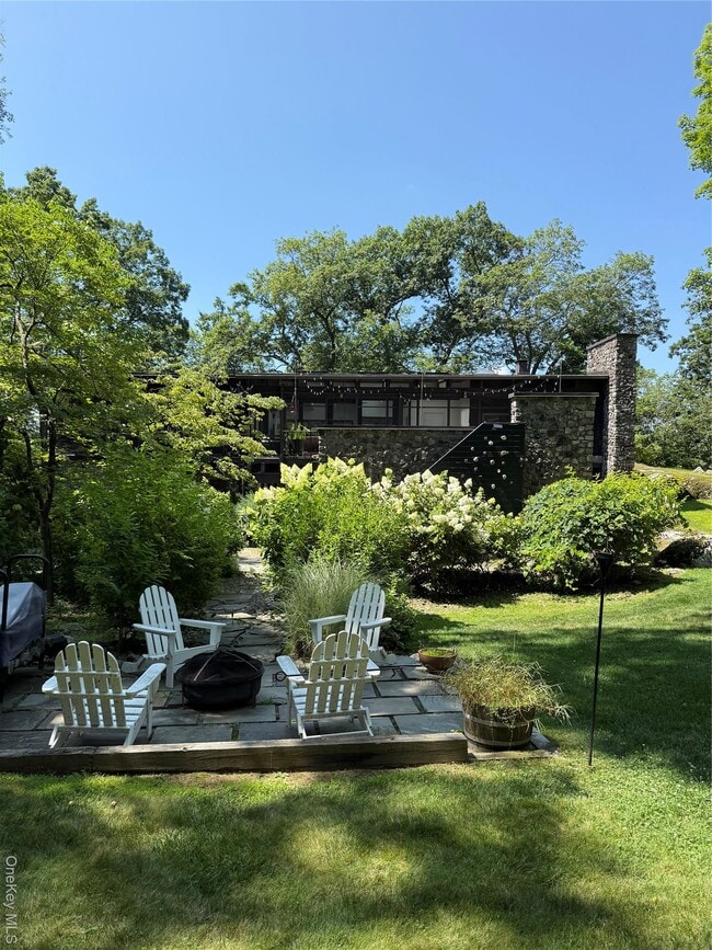 Building Photo - 53 Woods Rd