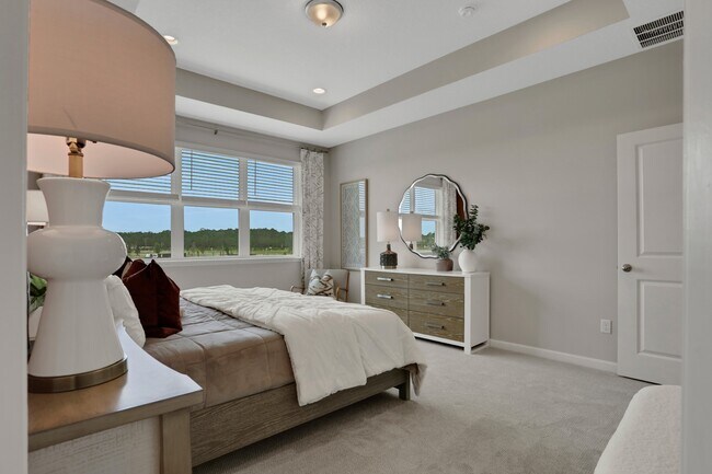Building Photo - 823 Cherry Elm Dr