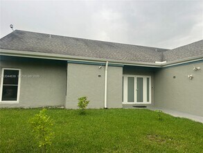 Building Photo - 2730 Cypress Ave