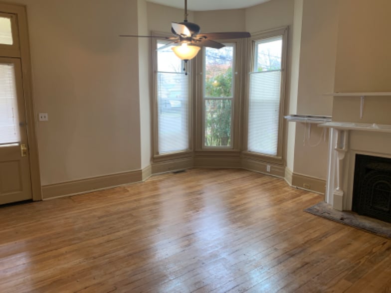 Building Photo - 322 N Maney