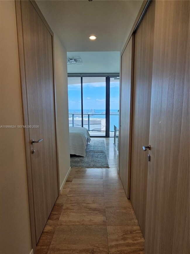 Building Photo - 1000 Brickell Plaza