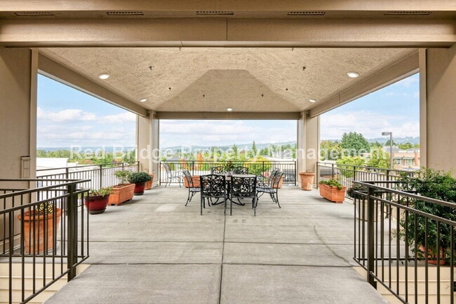 Building Photo - 15325 NW Central Dr