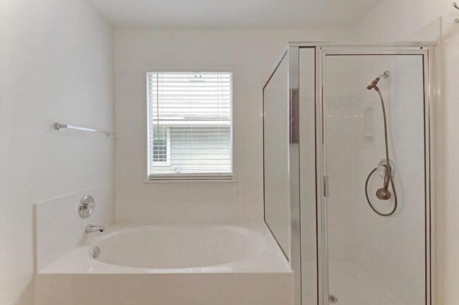 Building Photo - 211 Cadillac Cove