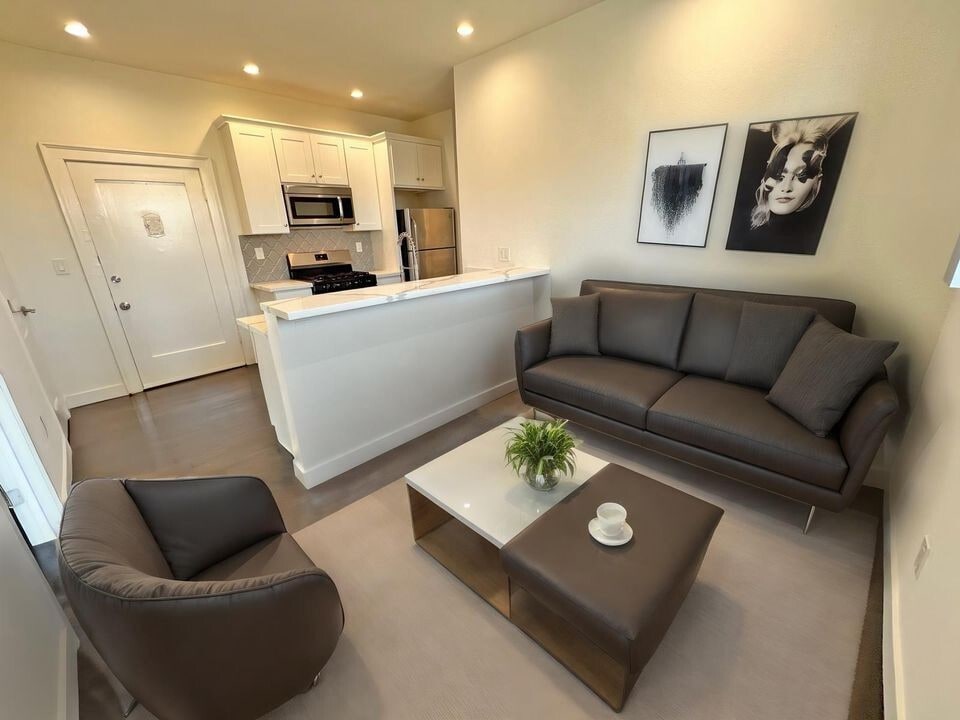 Building Photo - 2801 San Marino St