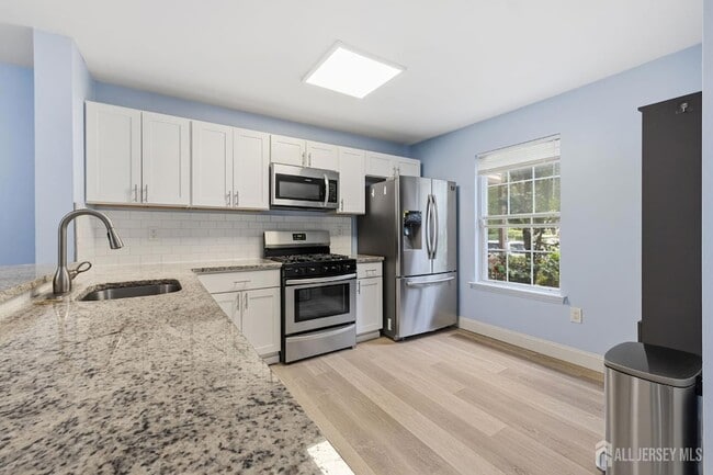 Building Photo - 1609 Mulberry Ct
