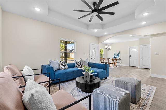 Building Photo - 907 Colorado River Dr