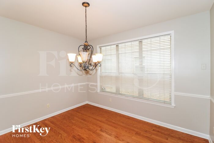 Building Photo - 4568 Park Ridge Pkwy