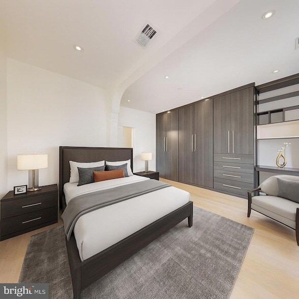 Building Photo - 1808 Riggs Pl NW