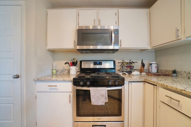 Building Photo - 2603 Garrettson Dr