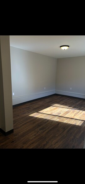 Building Photo - 1280 38th Ave